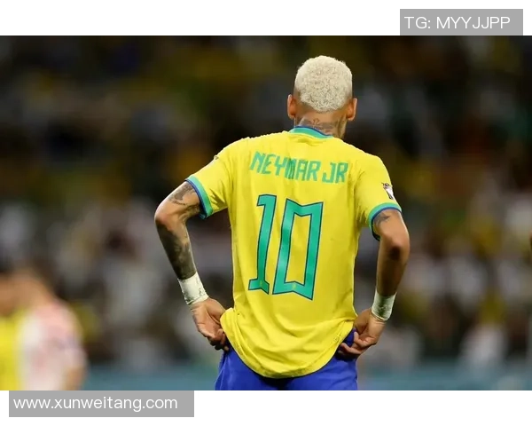 足球巨星渐行渐远:岁月无情 球场上的传奇逐渐褪色 足球巨星渐行渐远:岁月无情 球场上的传奇逐渐褪色