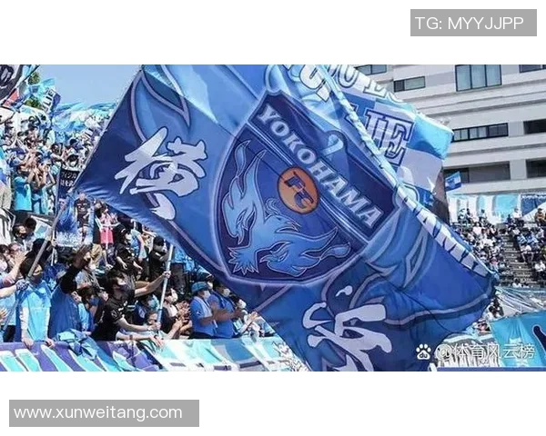 足球明星应援文化崛起：球迷如何通过创意表达对偶像的支持与热爱