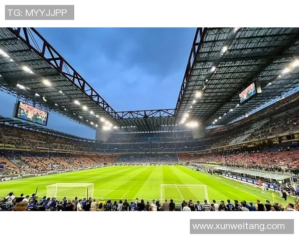 足球球星精彩瞬间合集，带你感受激情四溢的绿茵场魅力